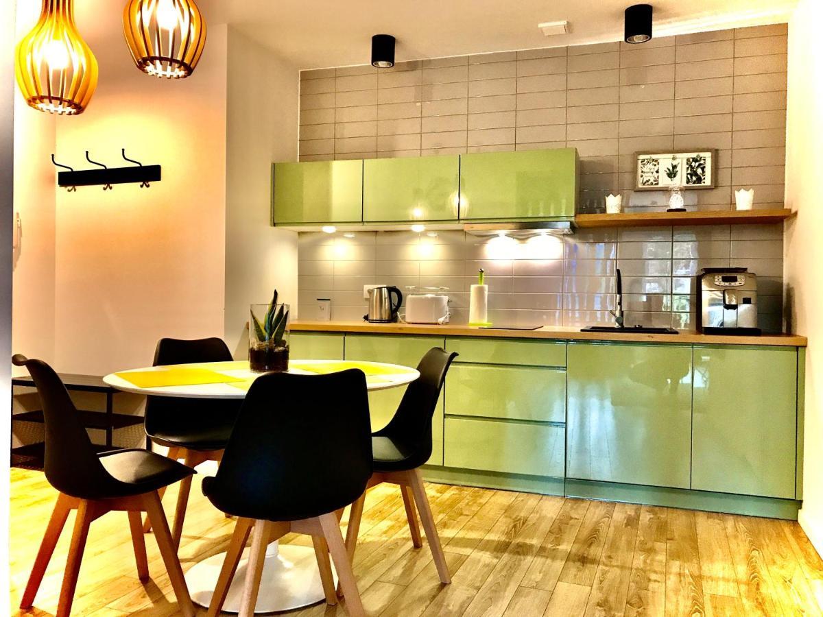 Apartament „Green Wall” Jelenia Góra Zewnętrze zdjęcie