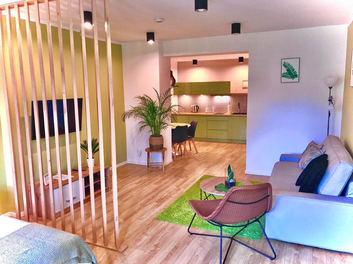 Apartament „Green Wall” Jelenia Góra Zewnętrze zdjęcie